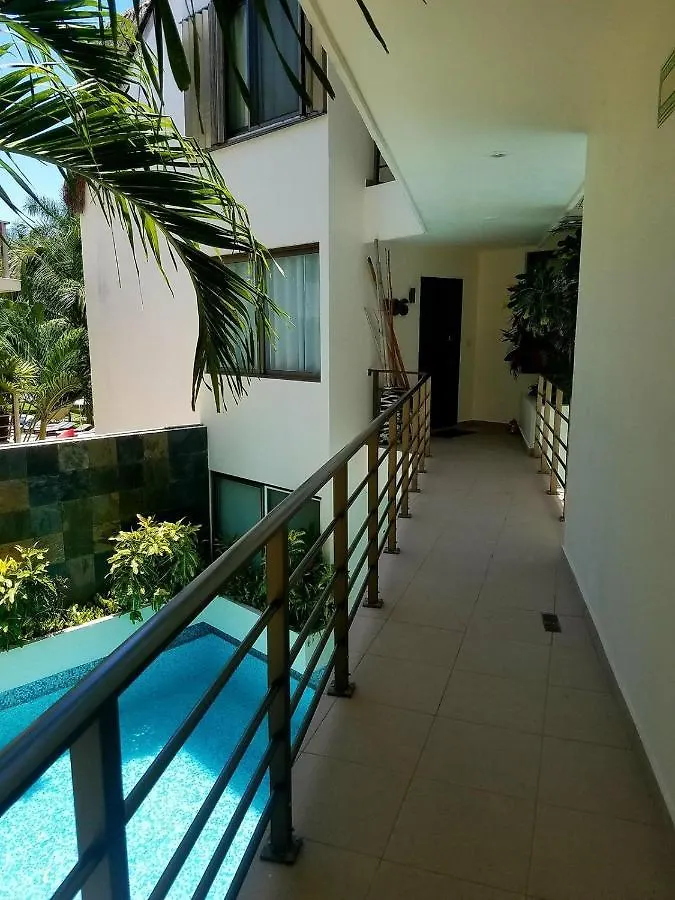 Stunning 1 Bedroom 1 Bathroom Modern Condo Few Blocks To The Beach And 5Th Avenue Playa del Carmen Holiday home